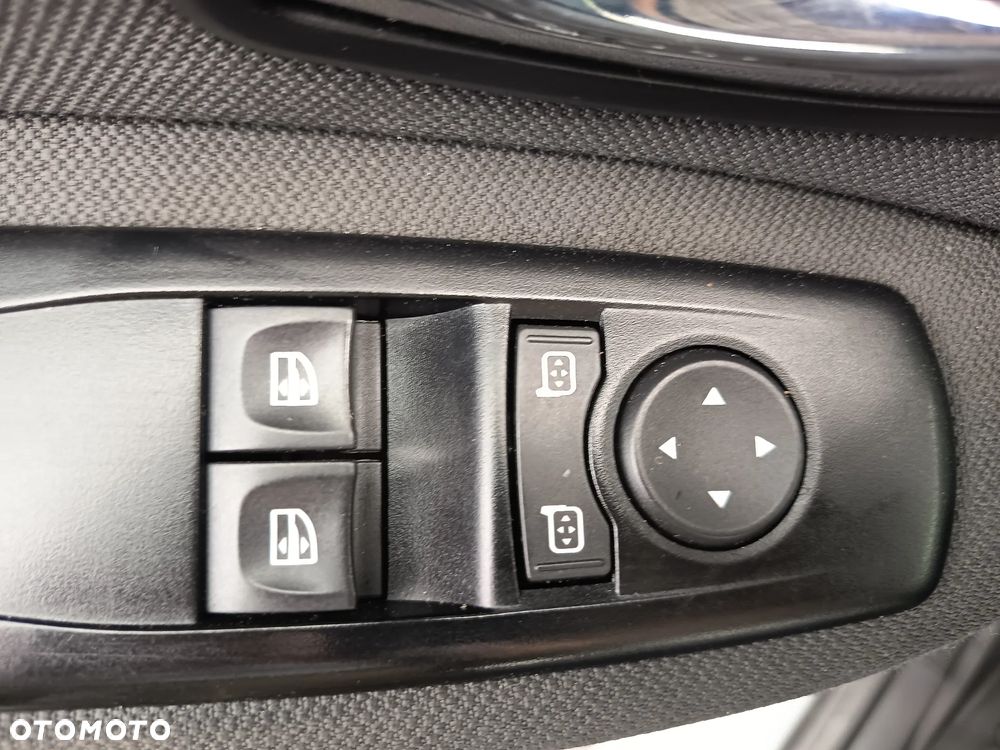 Renault Scenic 1.6 16V 110 TomTom Edition - 21