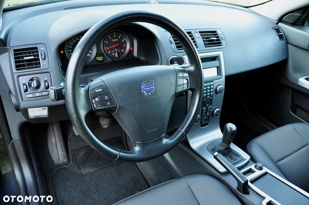 Volvo V50 1.8 Momentum - 14