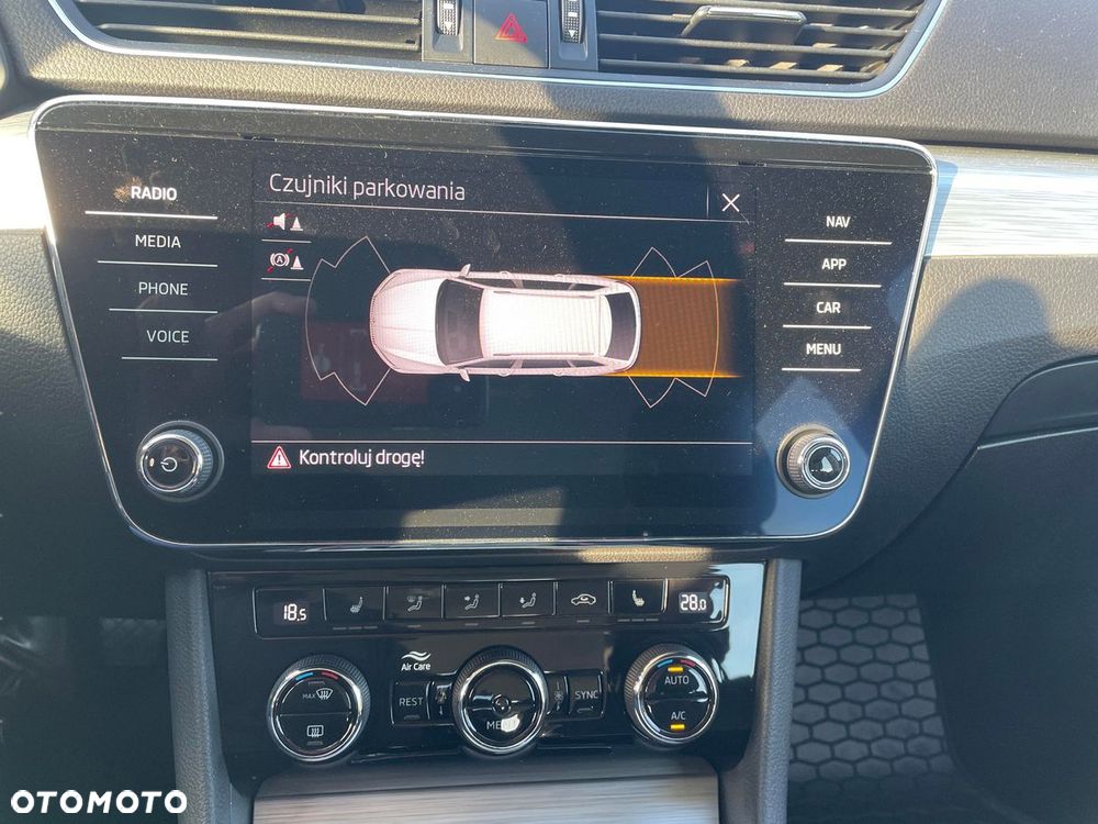 Skoda Superb 2.0 TDI DSG Ambition - 14