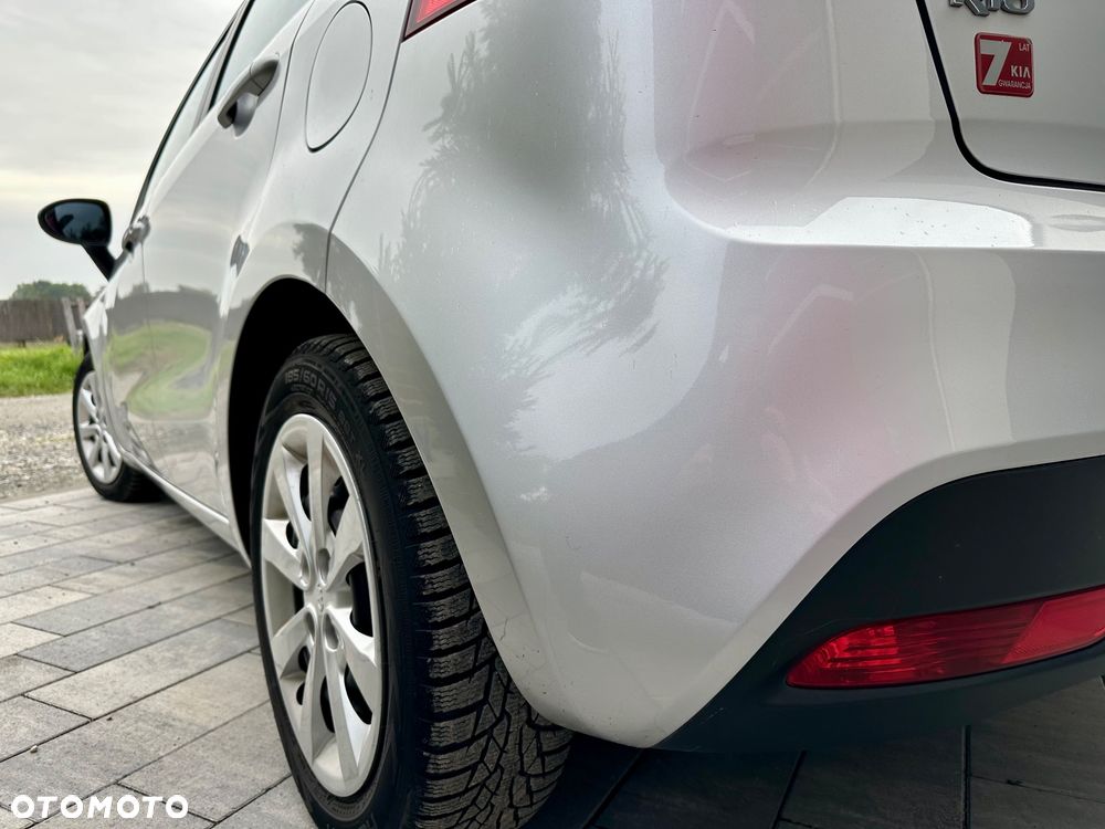 Kia Rio 1.2 M - 10