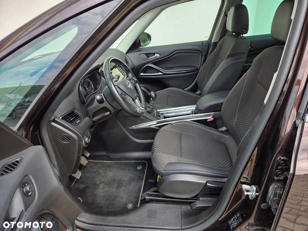 Opel Zafira - 8