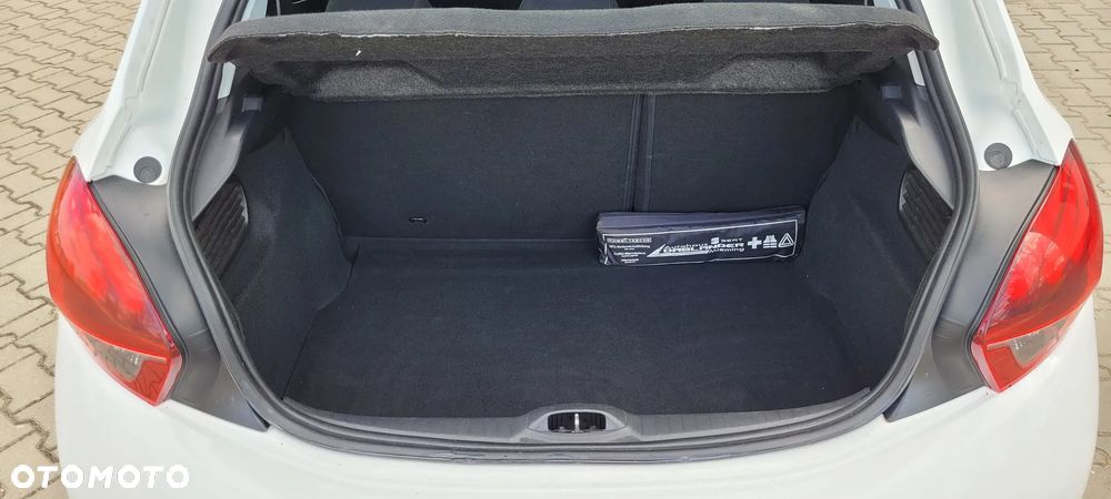 Peugeot 208 82 PureTech Style - 15