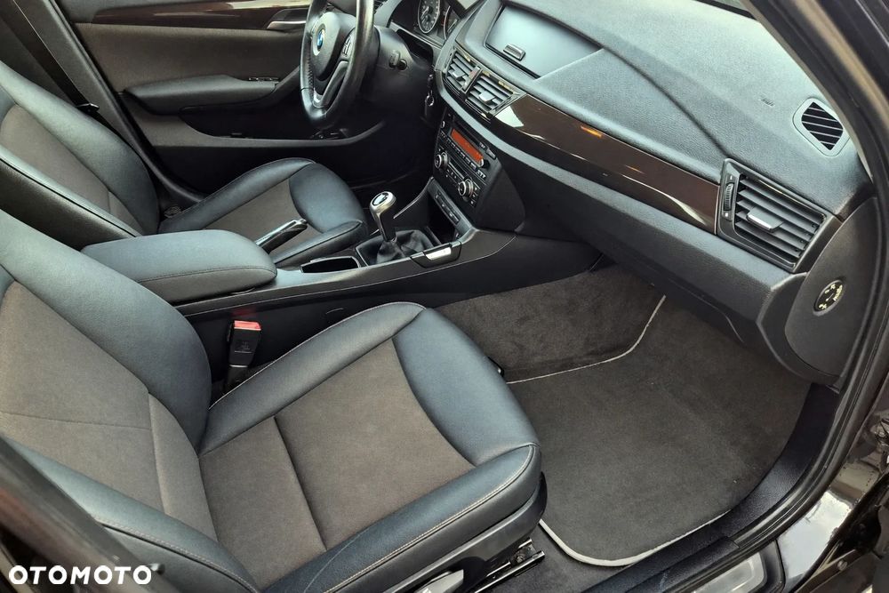 BMW X1 sDrive20i xLine - 17