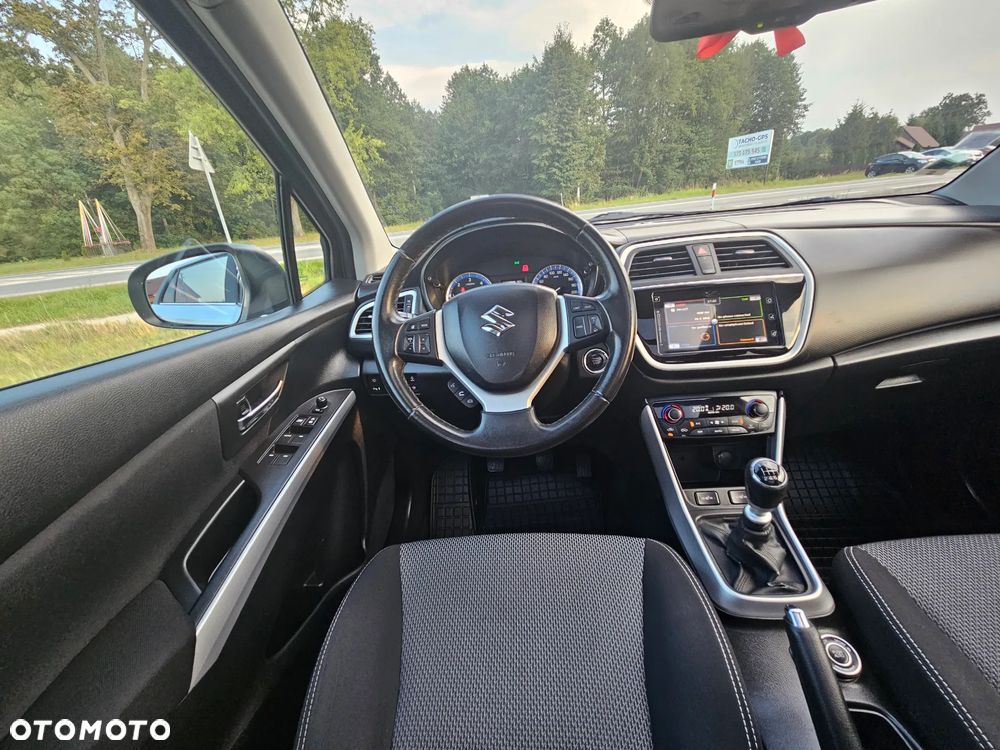 Suzuki SX4 S-Cross 1.6 DDiS Premium Plus 4WD - 25
