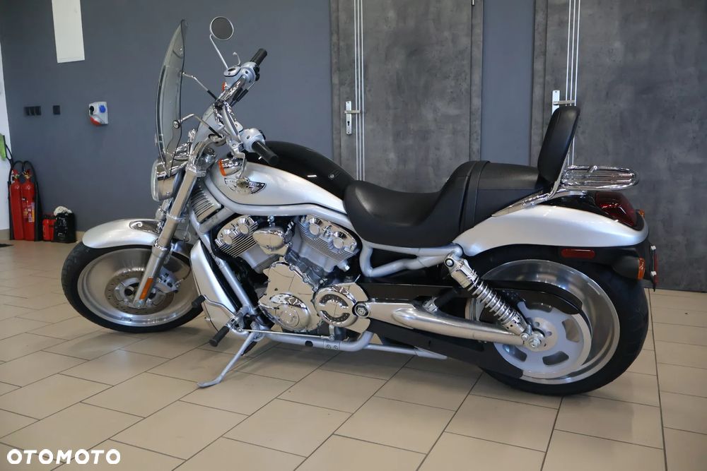 Harley-Davidson V-Rod Night Rod - 3