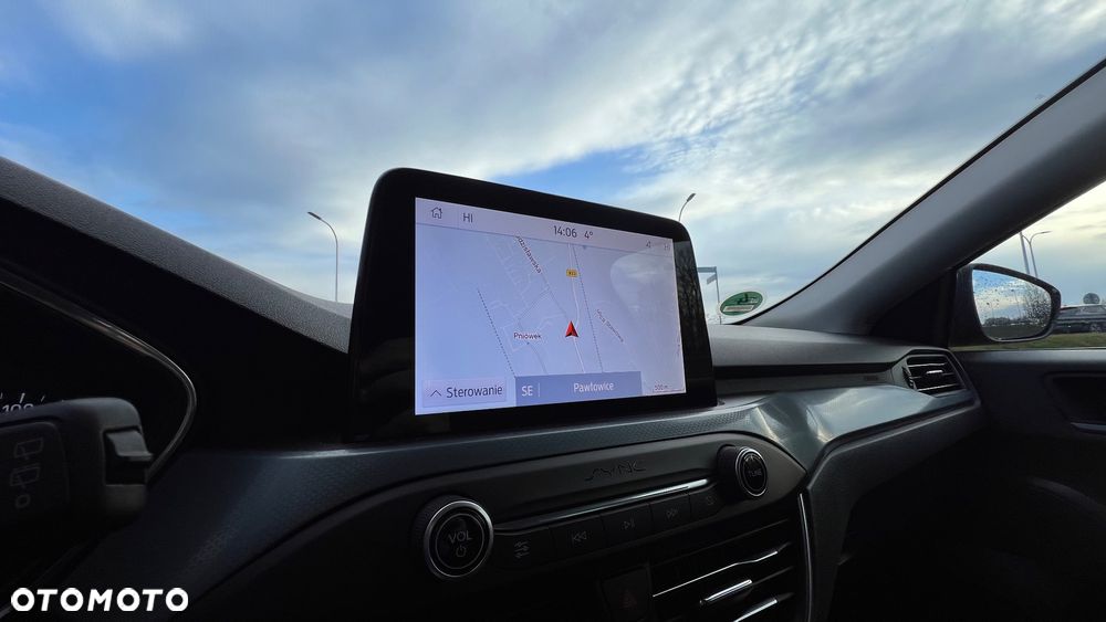 Ford Focus 1.0 EcoBoost Hybrid ACTIVE DESIGN - 16