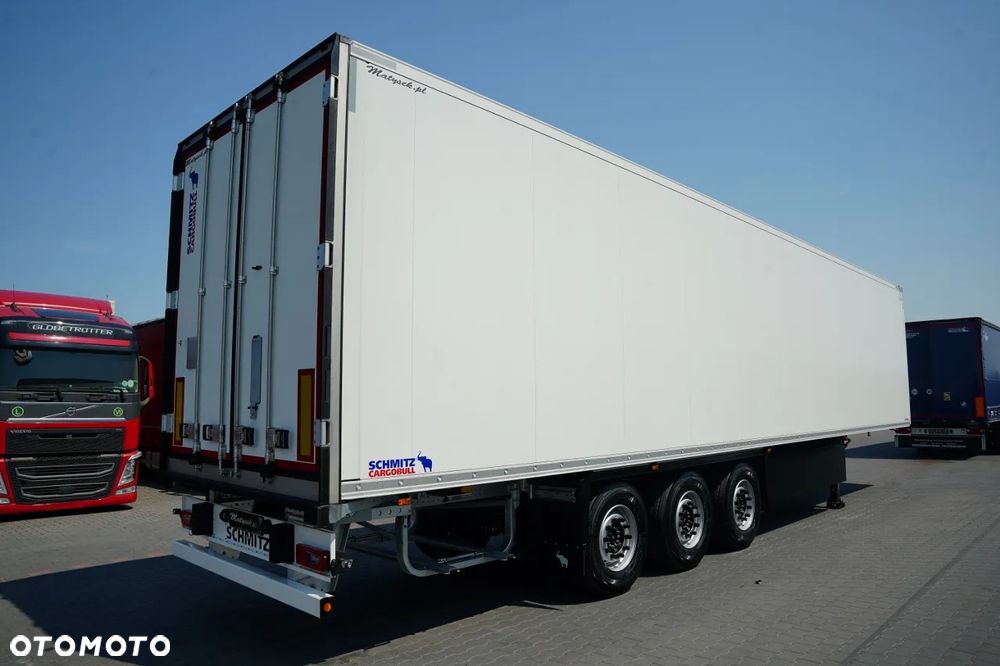 Schmitz Cargobull / CHŁODNIA / VECTOR 1550 / PALECIARA / OŚ PODNOSZONA / 2026 ROK / - 7
