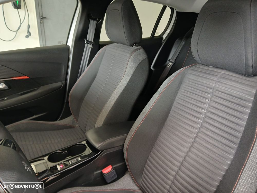 Peugeot e-208 50 kWh GT Line - 9