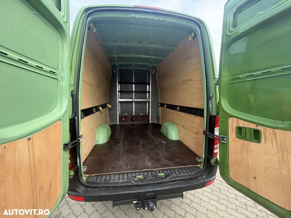 Mercedes-Benz Sprinter - 17