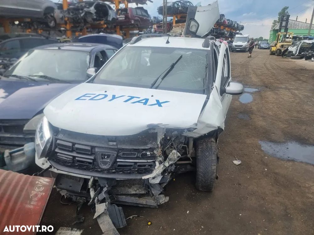 Dezmembrez Dacia Logan 2 facelift MCV, an 2018, motor 1.5 dci cutie de viteze manuala 5+1 trepte - 3