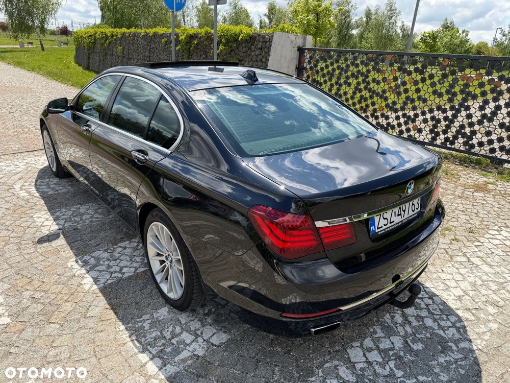 BMW Seria 7 740d xDrive Edition Exclusive - 9