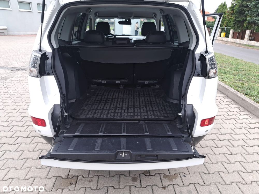 Mitsubishi Outlander 2.0 Invite 2WD - 5