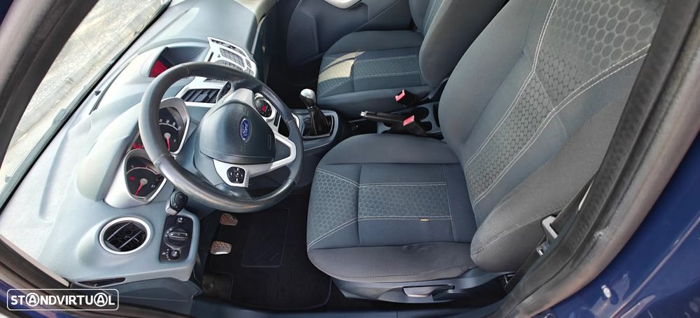 Ford Fiesta 1.4 TDCI Titanium - 5