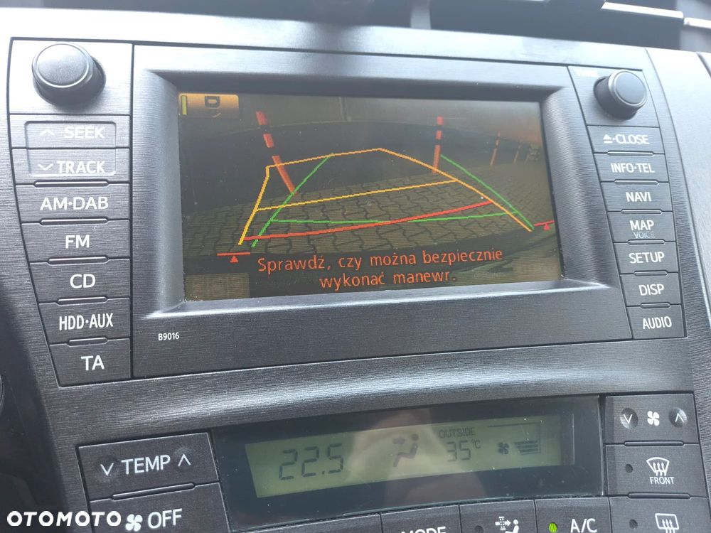 Toyota Prius 1.5 VVT-i Prestige - 19