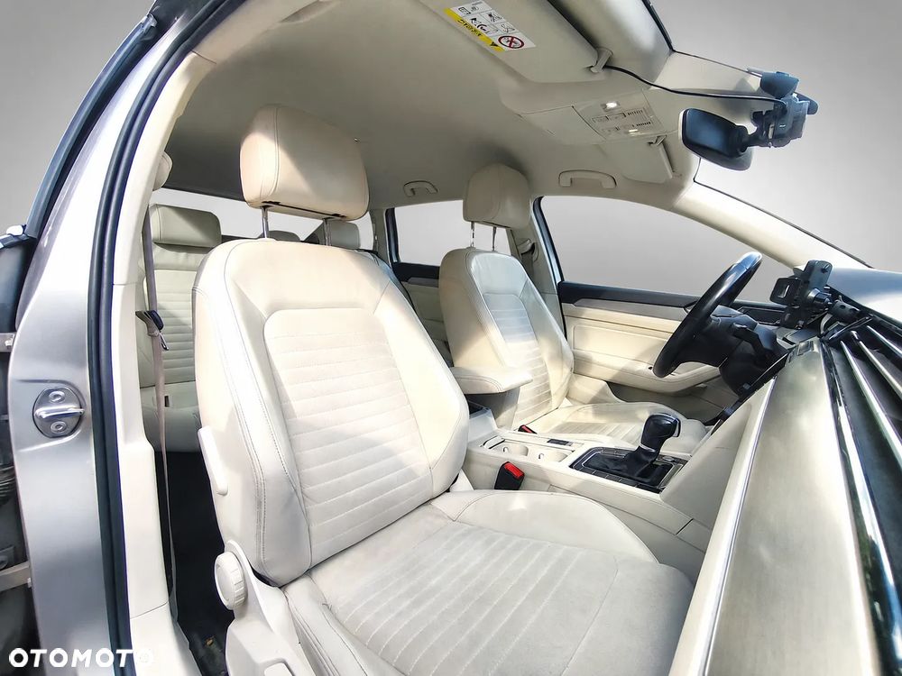 Volkswagen Passat 2.0 TDI BMT Highline DSG - 11