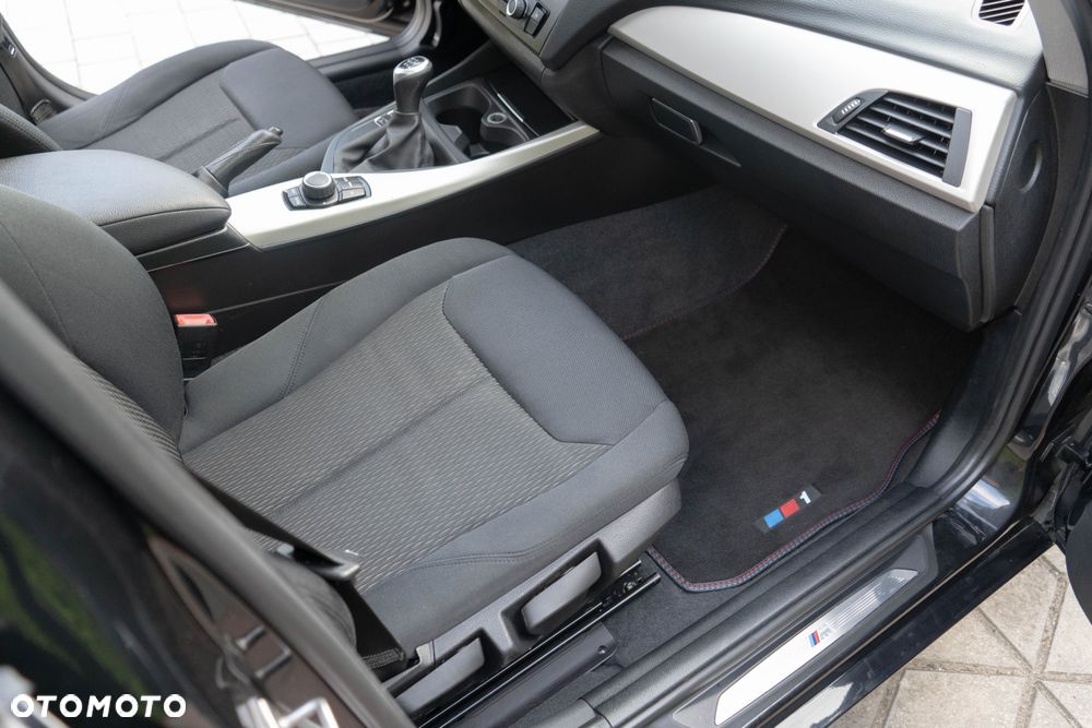 BMW Seria 1 116d - 8