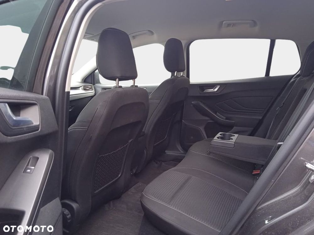 Ford Focus 1.0 EcoBoost Titanium Style - 31