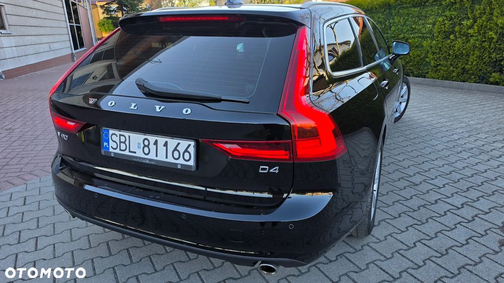 Volvo V90 D4 Geartronic Momentum - 18