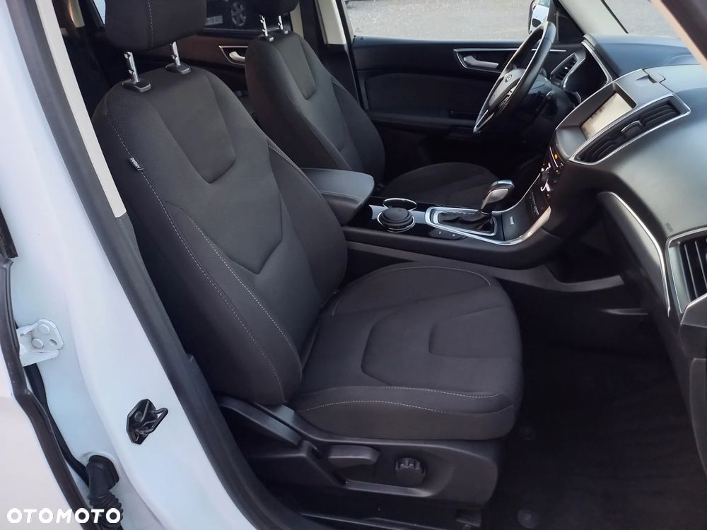 Ford S-Max 2.0 TDCi Titanium PowerShift - 25