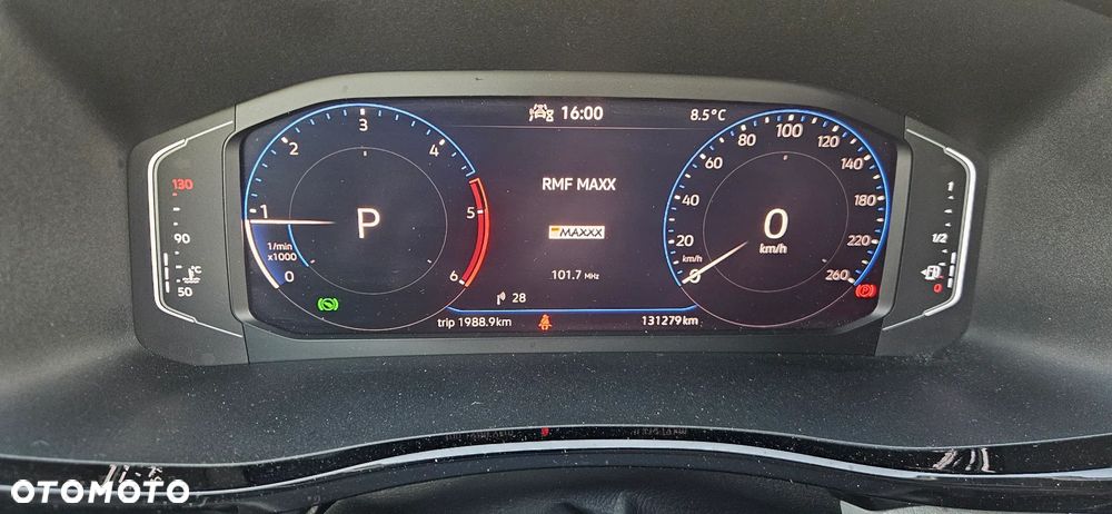 Volkswagen Caravelle 2.0 TDI L2 Trendline 4Motion DSG - 8