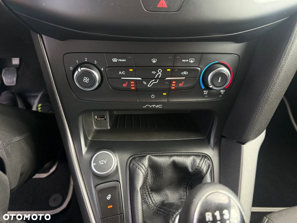 Ford Focus 1.0 EcoBoost Edition - 18