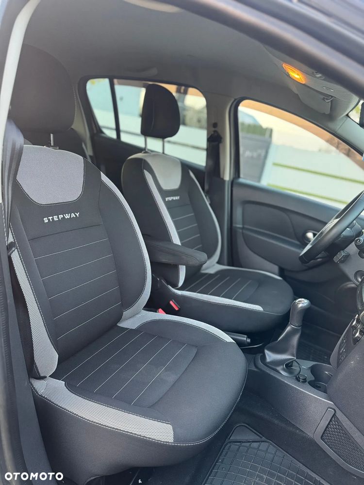 Dacia Sandero 0.9 TCe Laureate - 9