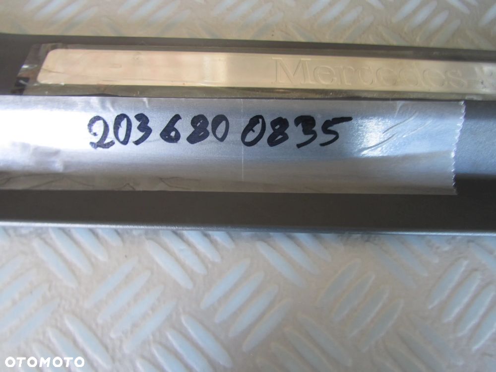 listwa 2036800835 - 3