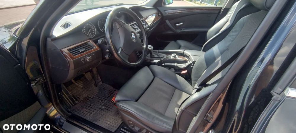 BMW Seria 5 520d - 6