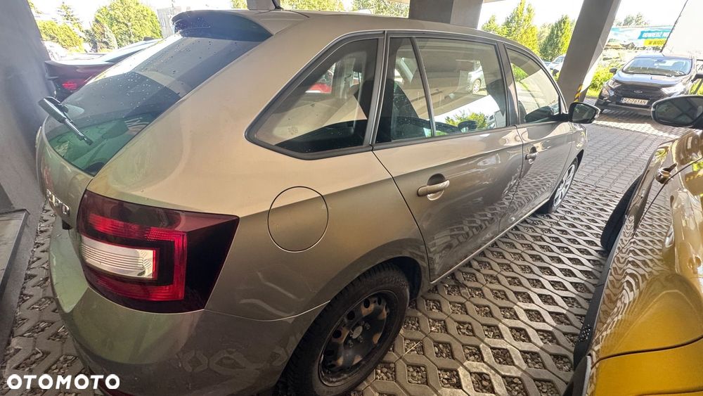 Skoda RAPID - 6