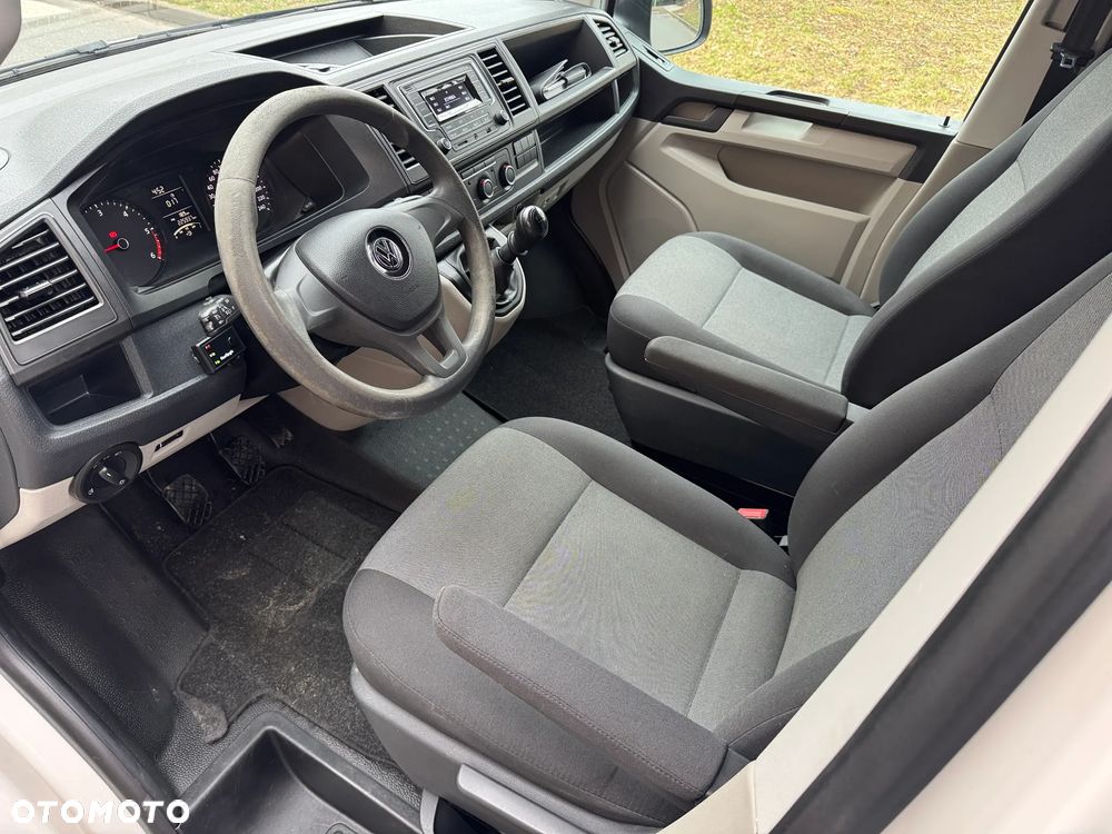 Volkswagen TRANSPORTER T6 - 12