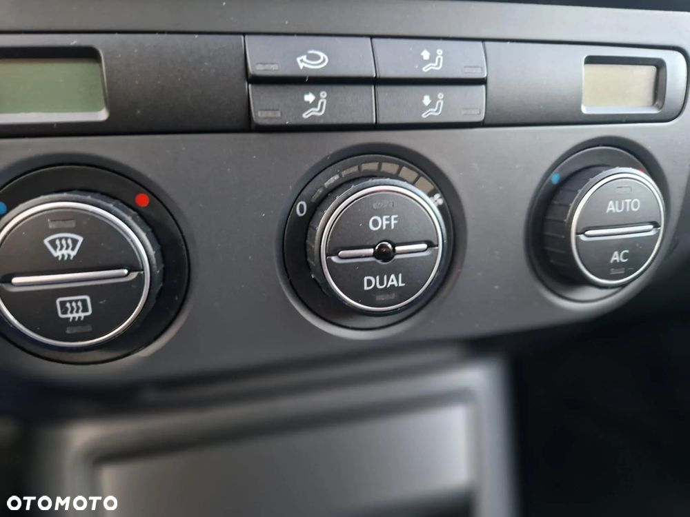 Volkswagen Golf Plus - 30