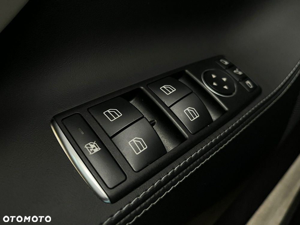 Tesla Model S 75 - 14