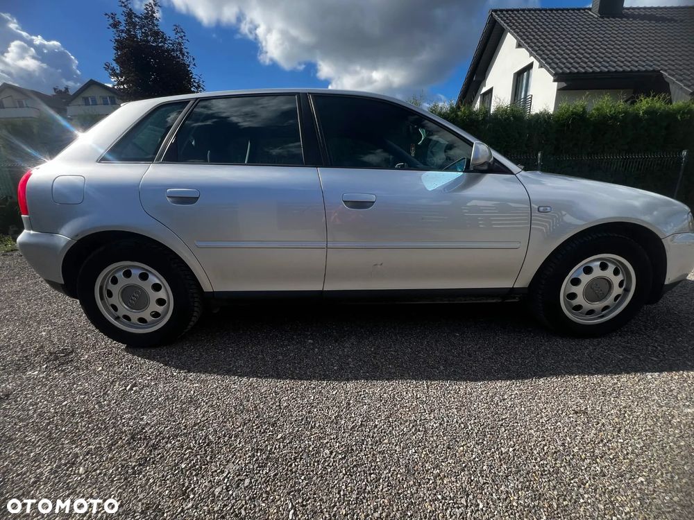 Audi A3 Sportback 2001 photo 3