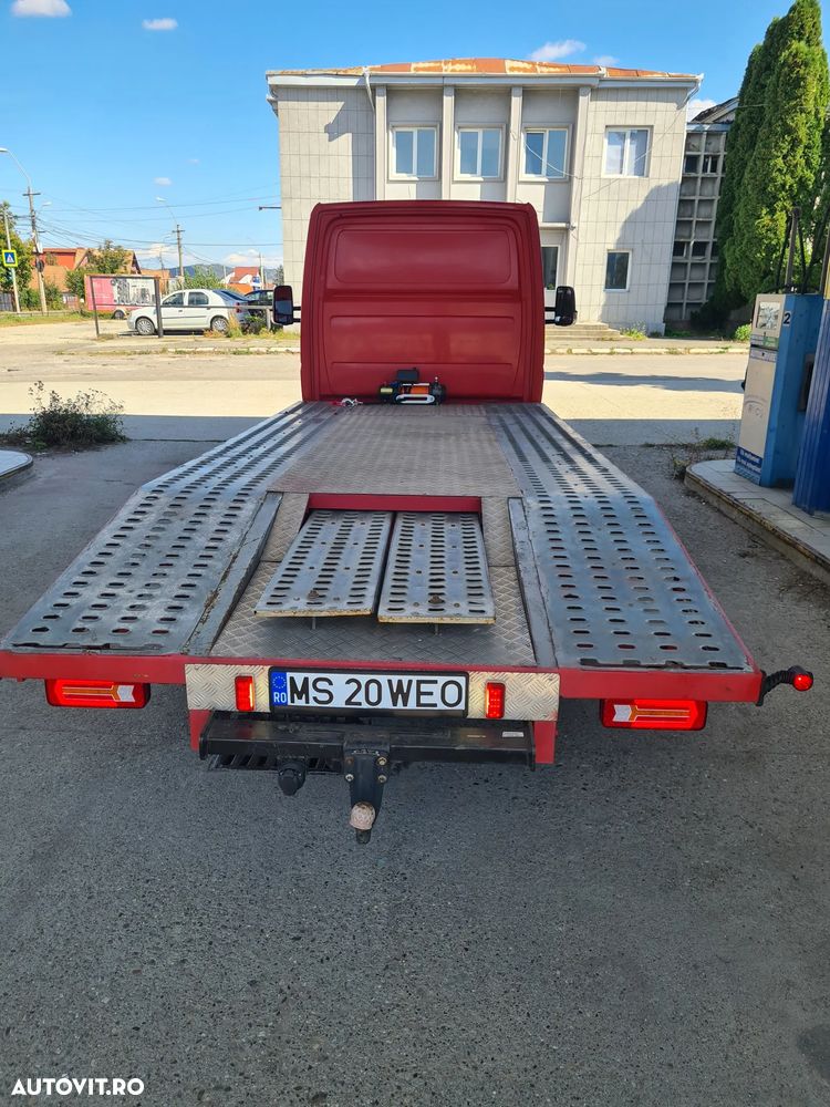 Mercedes-Benz Sprinter - 4