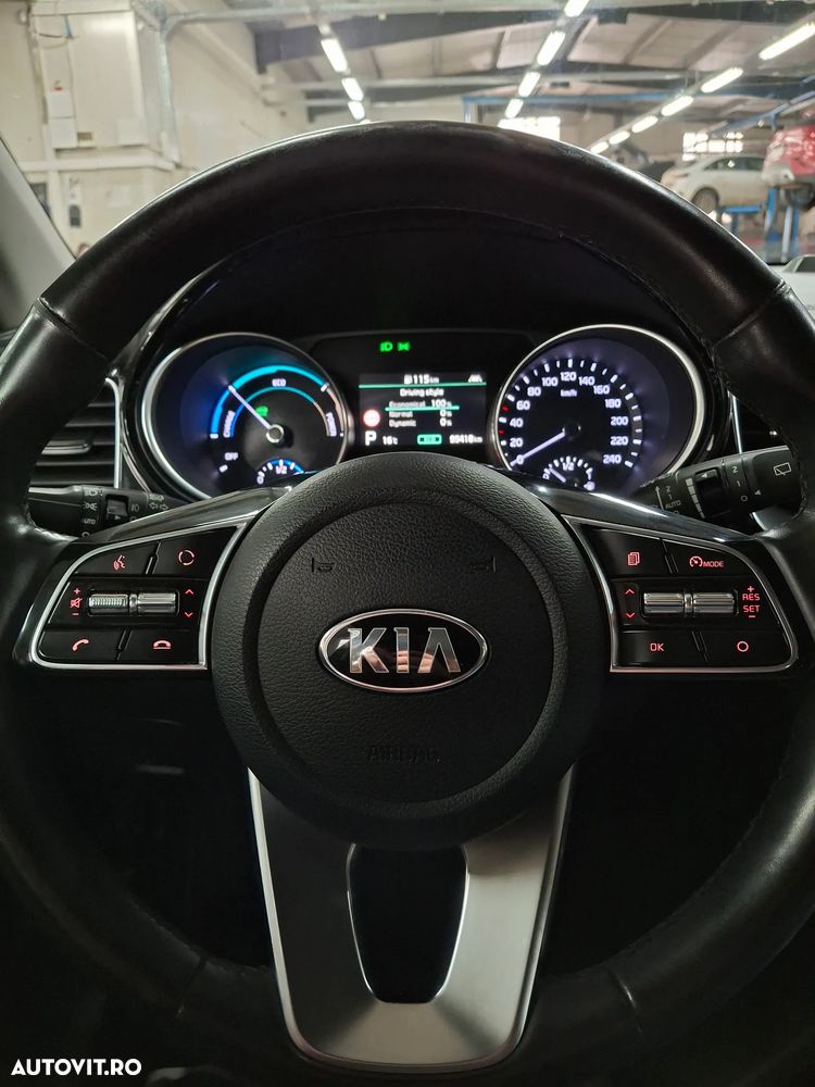 Kia XCeed - 17
