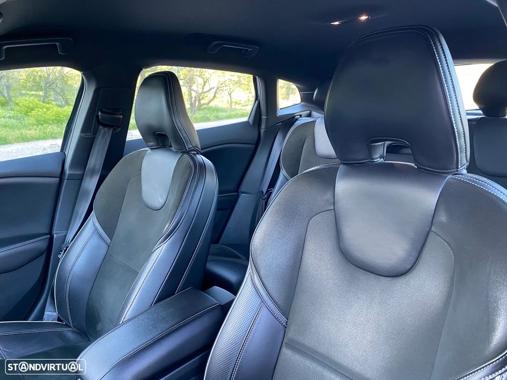 Volvo V40 1.6 D2 R-Design - 24