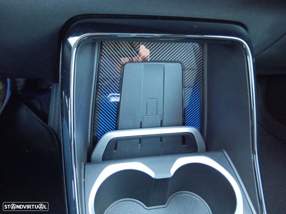 BMW iX1 eDrive20 xLine — fotografia 10