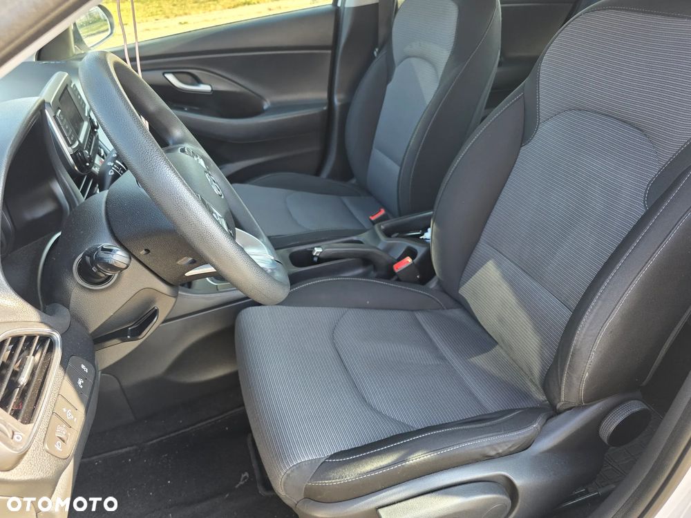 Hyundai i30 1.4 Comfort - 20
