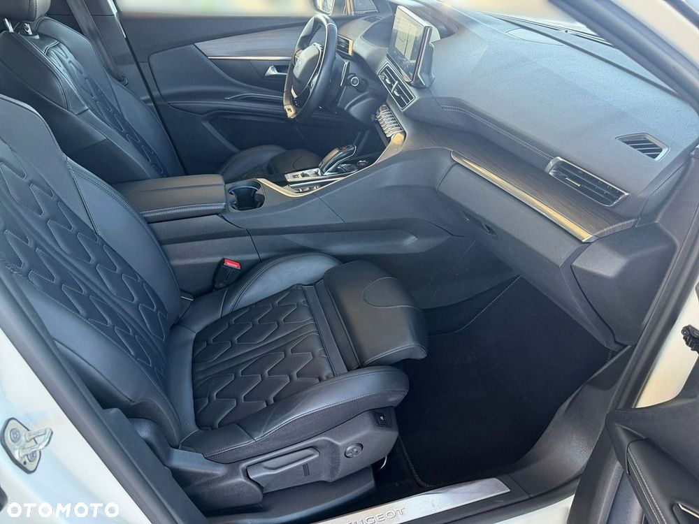 Peugeot 5008 - 23