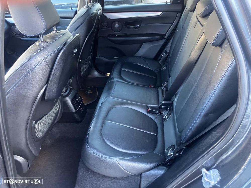 BMW 225xe Active Tourer - 15