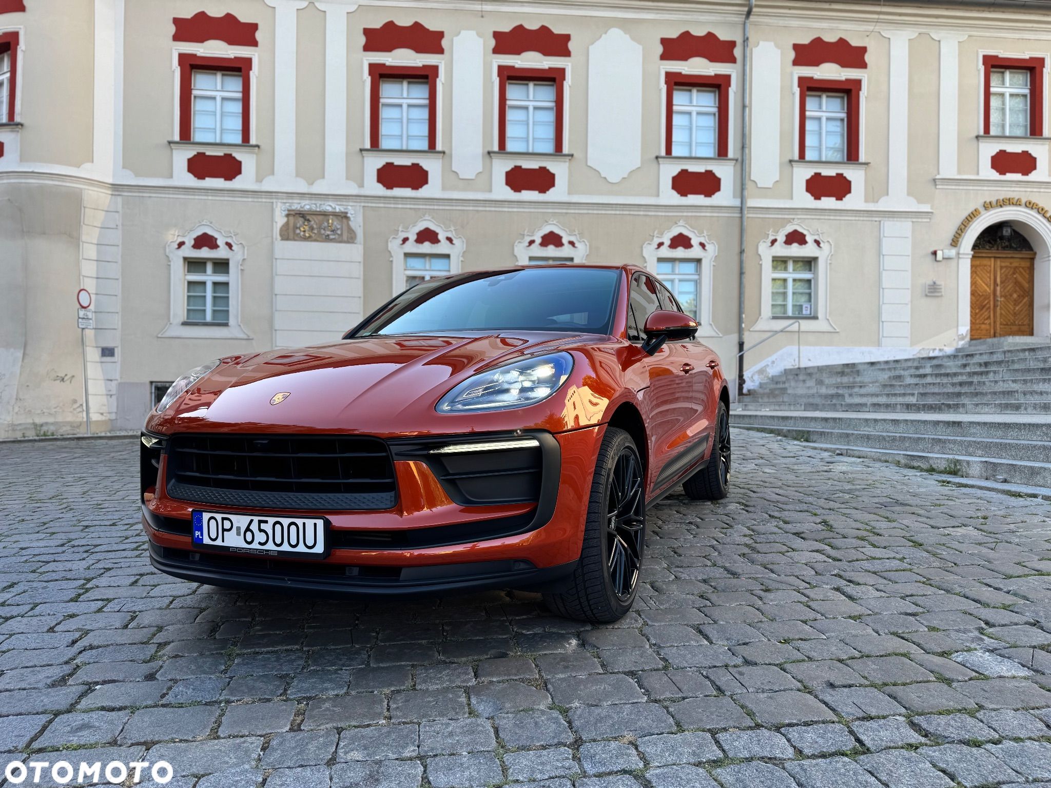 Porsche Macan - 1