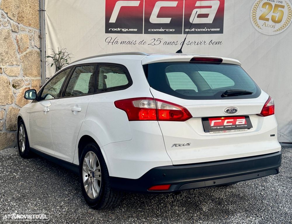 Ford Focus SW 1.6 TDCi Titanium - 10