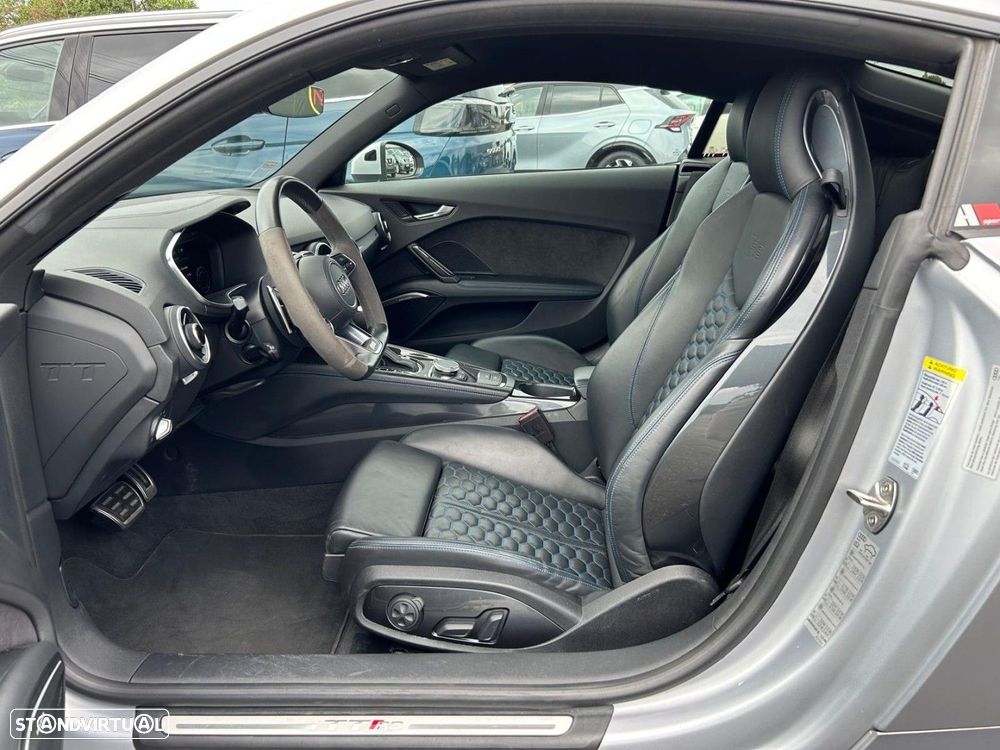 Audi TT RS Coupé - 16