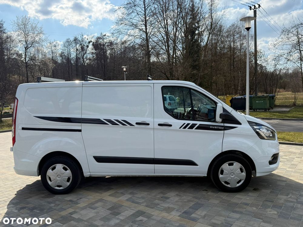 Ford Tranzit Custom - 13