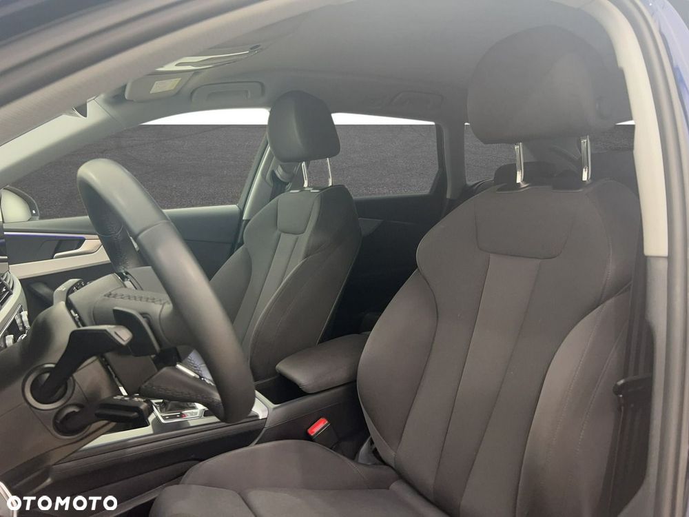 Audi A4 Avant - 16