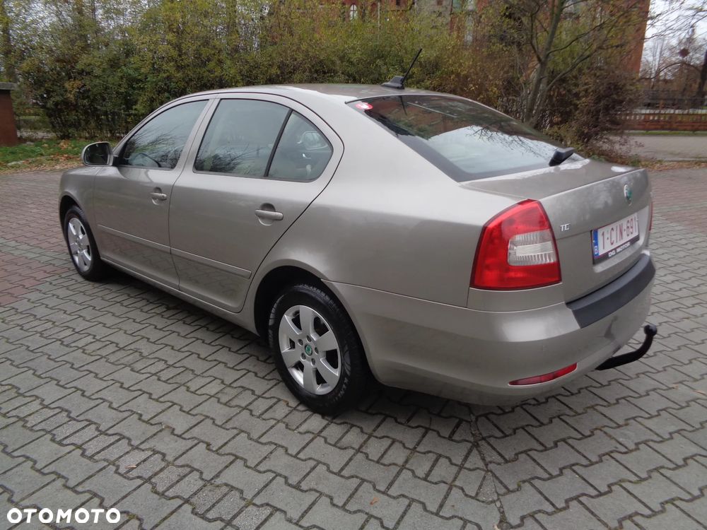 Skoda Octavia 1.6 TDI DPF Active Green tec - 6