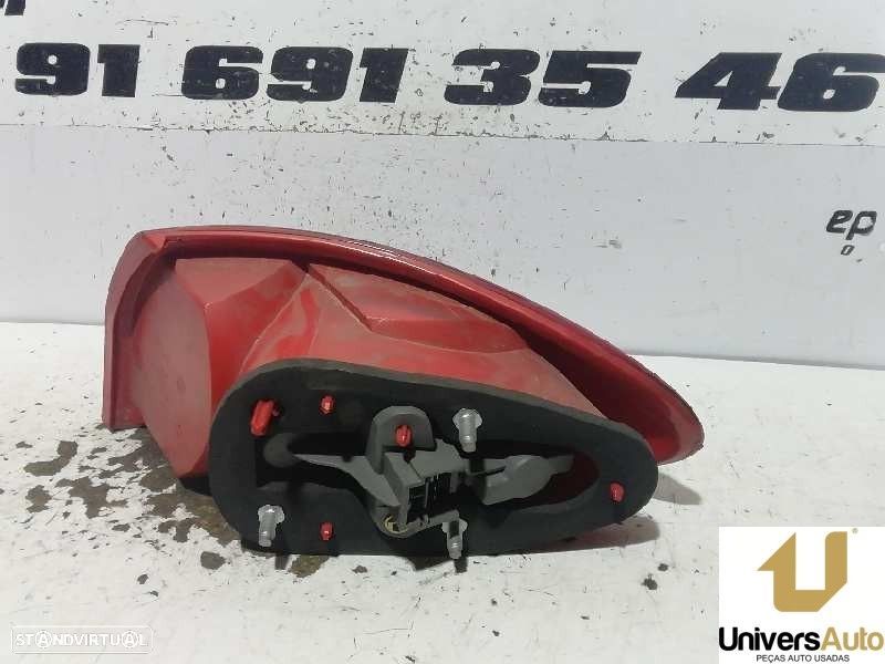 FAROLIM TRASEIRO ESQUERDO ALFA ROMEO 147 2003 - - 1