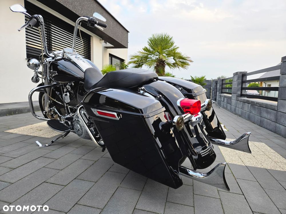 Harley-Davidson Touring Road King - 2