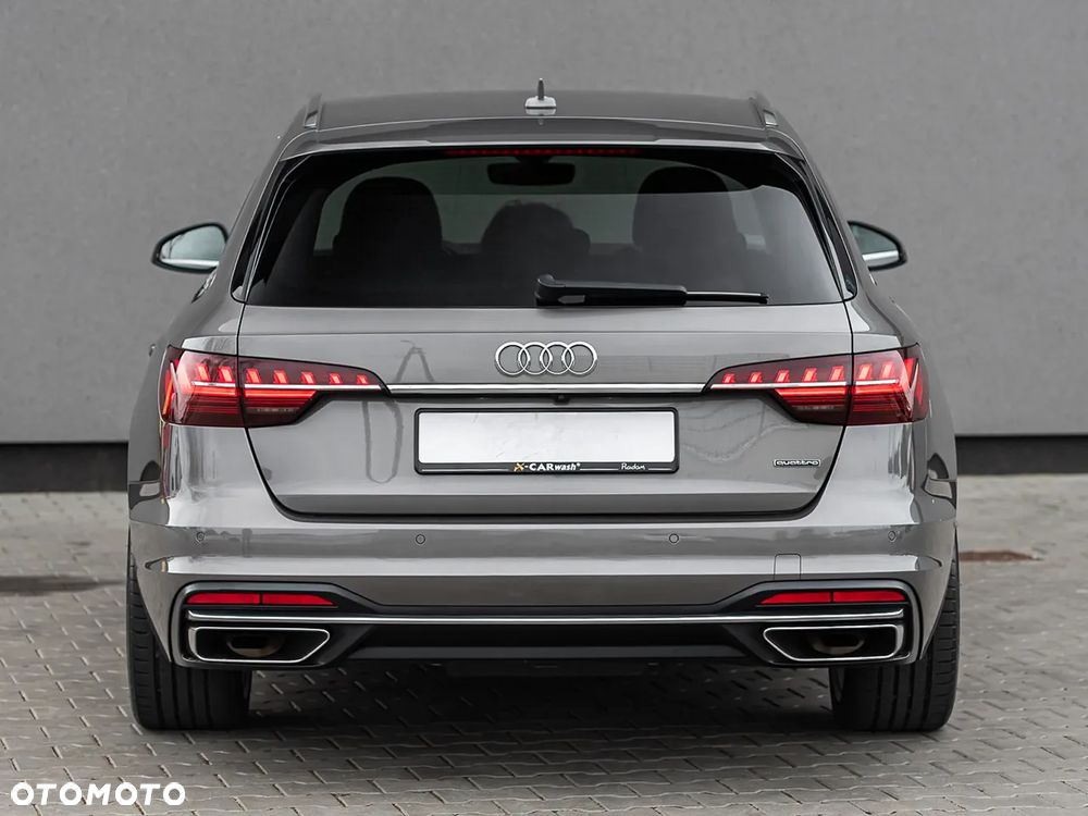 Audi A4 Avant - 11
