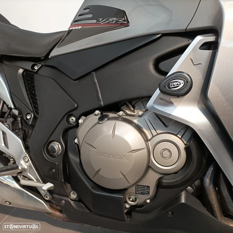 Honda VFR F - 7